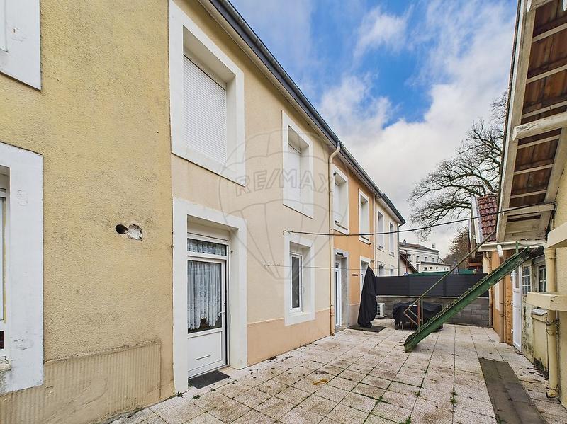 Maison - 70 m² - 5 pièces