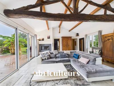 Maison - 188 m² - 8 pièces