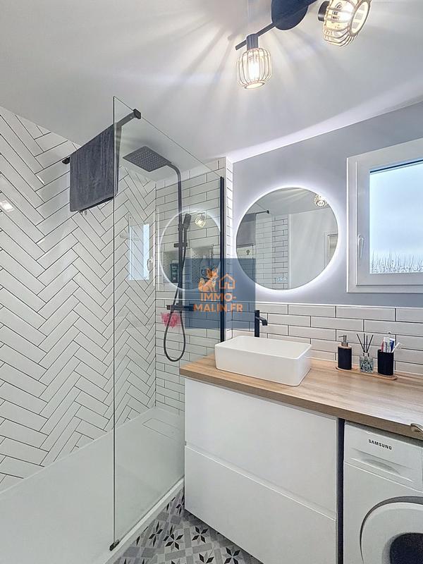 Appartement - 60 m² - 2 pièces