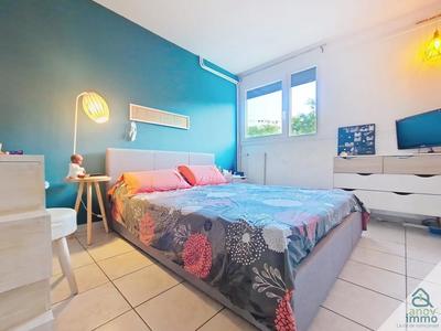 Appartement - 95 m² - 5 pièces