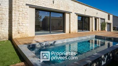 Maison - 254 m² - 6 pièces