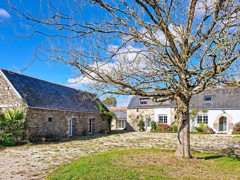 Maison - 154 m² - 7 pièces