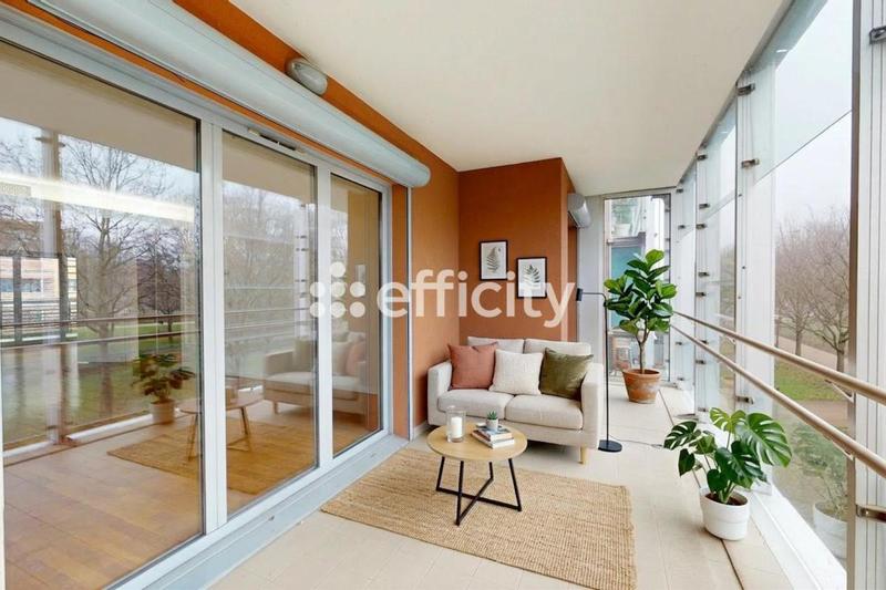 Appartement - 179 m² - 7 pièces