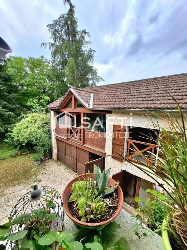 Maison de village - 162 m² - 6 pièces