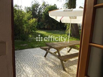 Maison - 280 m² - 5 pièces