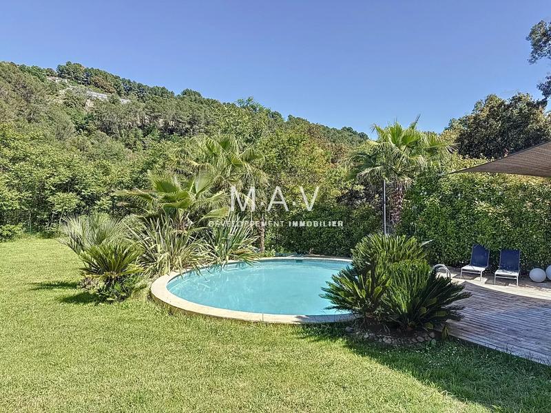 Maison - 115 m² - 4 pièces