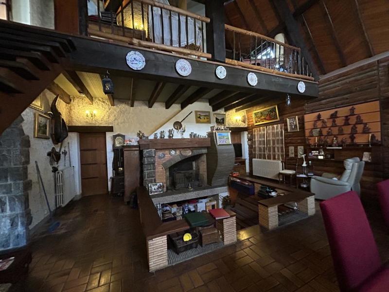 Demeure - 147 m² - 5 pièces