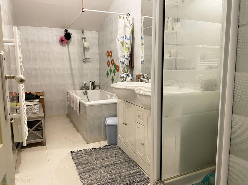 Maison - 267 m² - 8 pièces