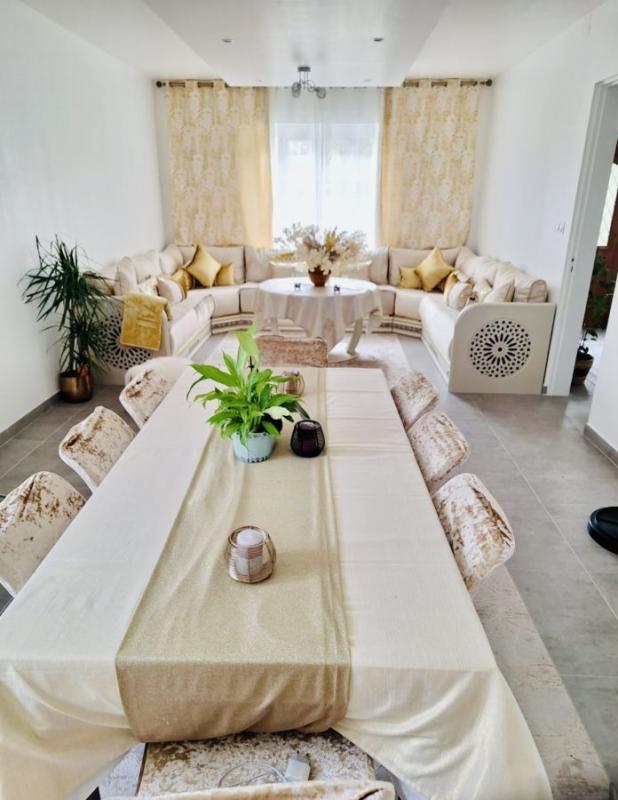 Maison de village - 160 m² - 8 pièces