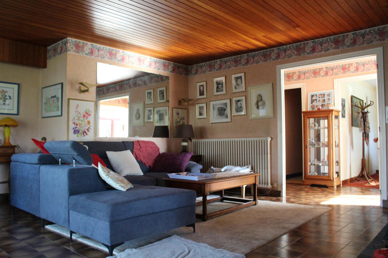 Maison - 167 m² - 10 pièces