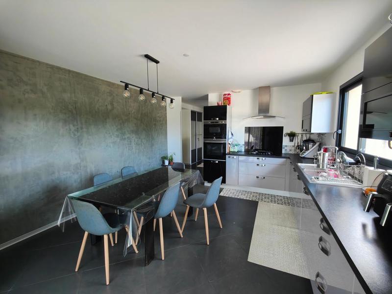 Maison - 160 m² - 6 pièces