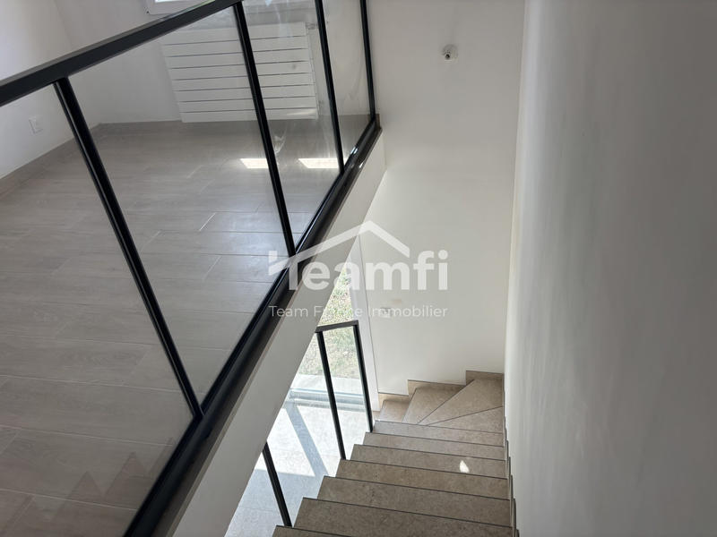 Maison contemporaine - 128 m² - 5 pièces