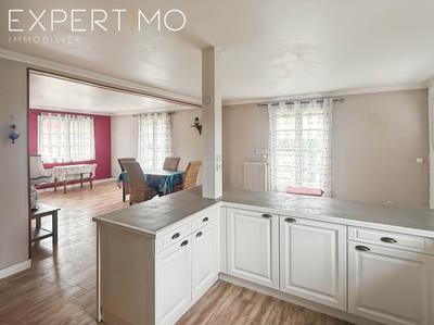 Maison - 106 m² - 6 pièces