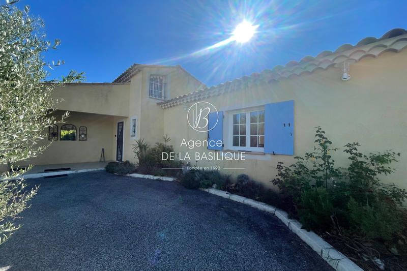 Maison - 300 m² - 7 pièces