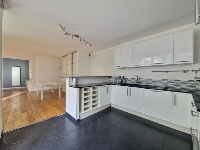 Appartement - 97 m² - 4 pièces