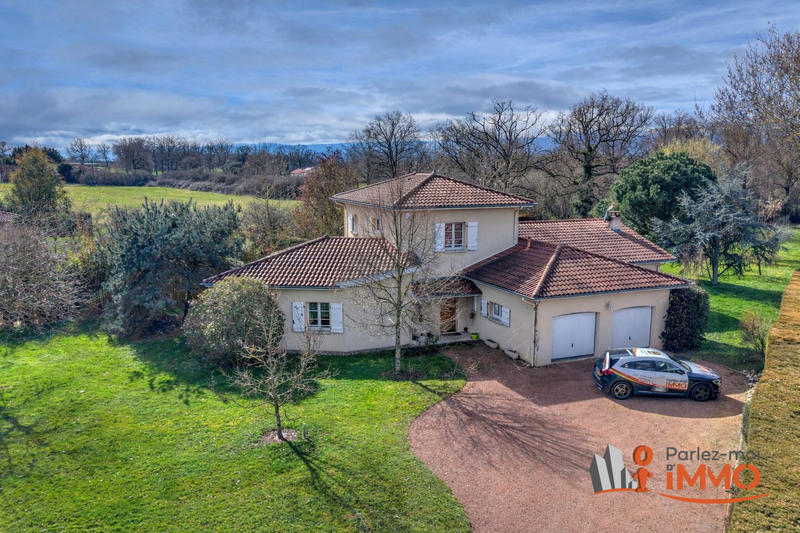 Maison - 189 m² - 6 pièces