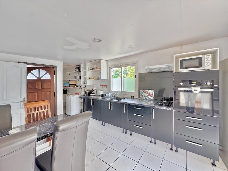 Maison - 267 m² - 10 pièces