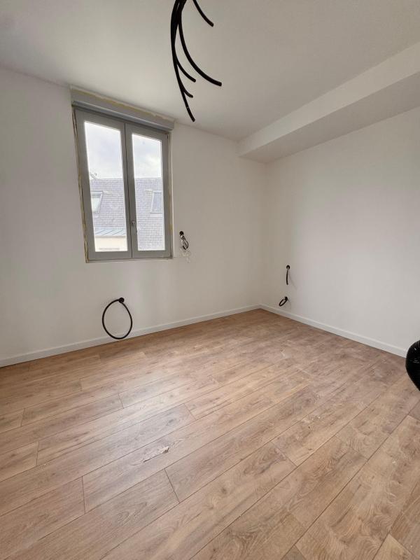 Immeuble - 170 m² - 8 pièces