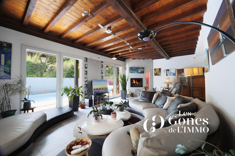 Villa - 185 m² - 7 pièces