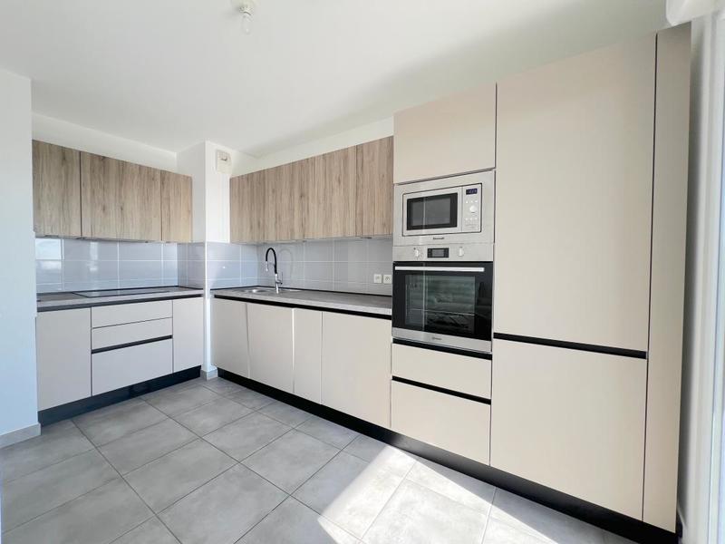 Appartement - 82 m² - 4 pièces