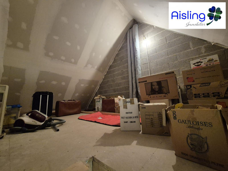 Maison traditionnelle - 110 m² - 5 pièces