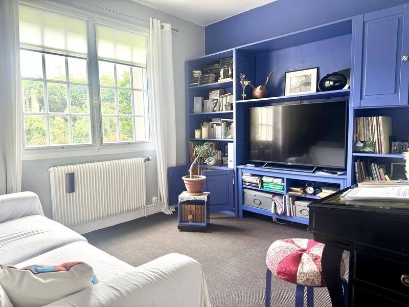 Maison traditionnelle - 182 m² - 8 pièces