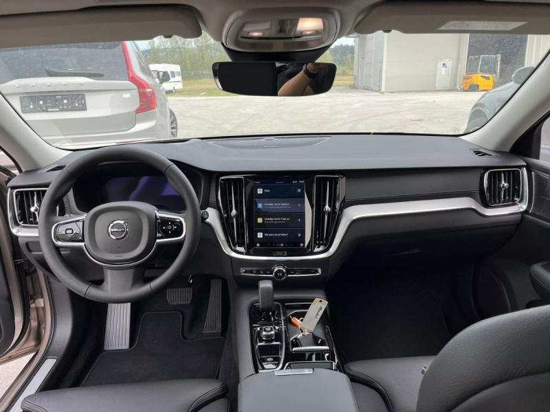 Volvo V60 Ultimate Dark T6 pHEV 350hp Awd Geartronic