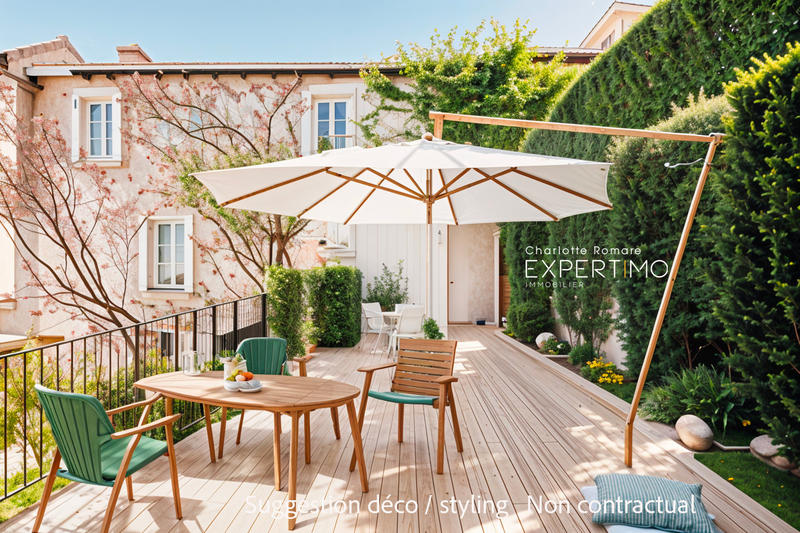 Maison de village - 257 m² - 10 pièces