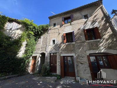 Maison - 121 m² - 6 pièces