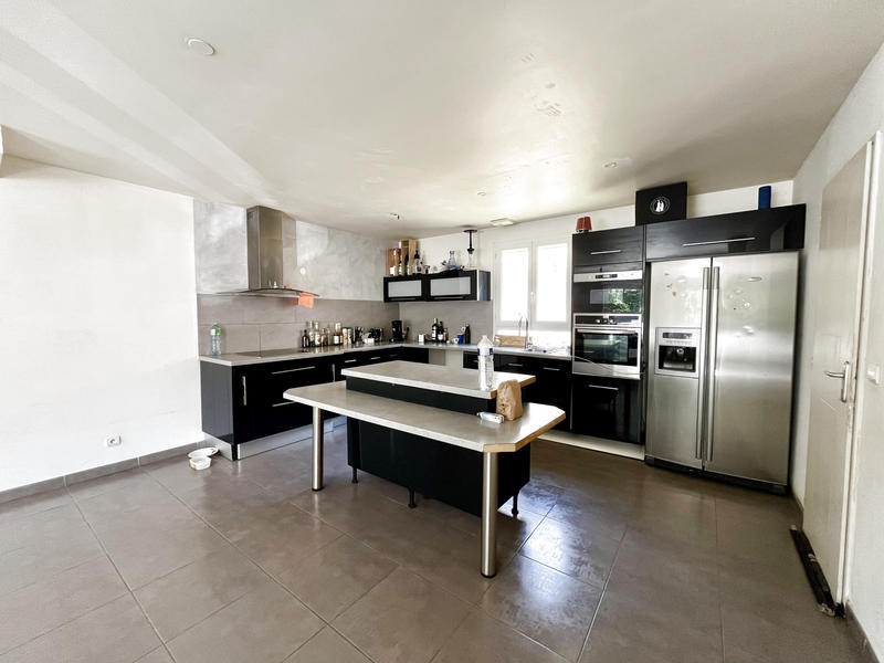 Villa - 99 m² - 5 pièces