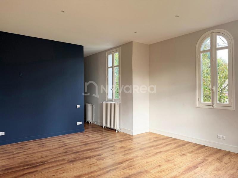 Villa - 310 m² - 12 pièces