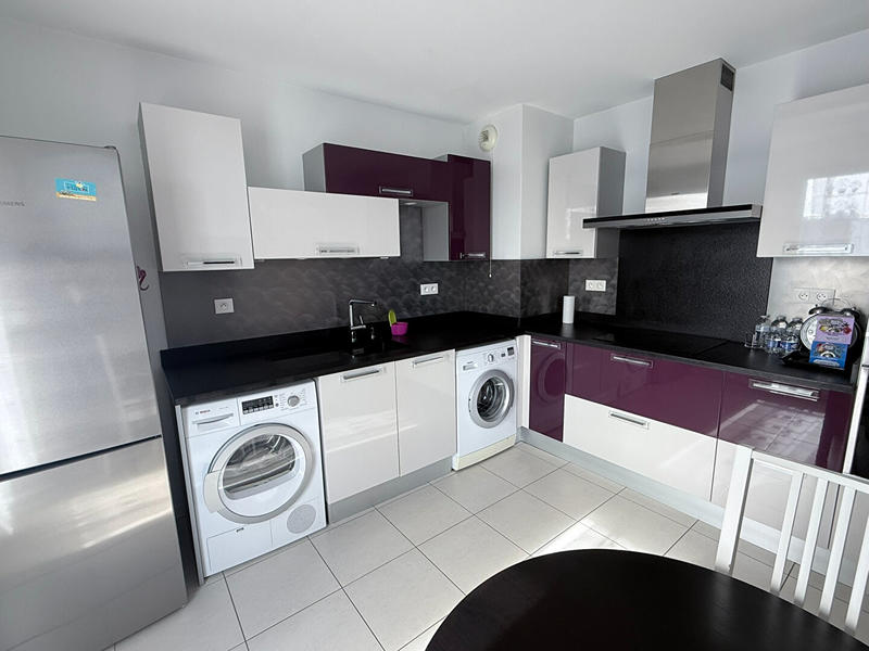 Appartement - 95 m² - 3 pièces