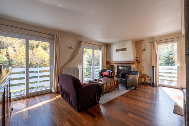 Maison - 650 m² - 15 pièces