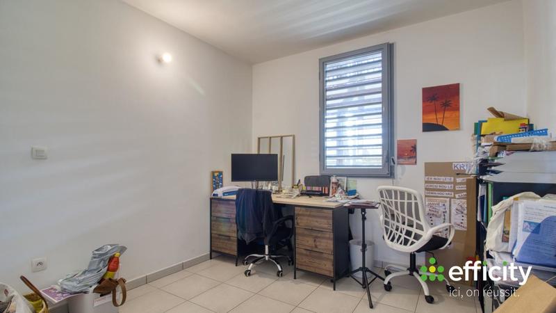 Appartement - 81 m² - 3 pièces