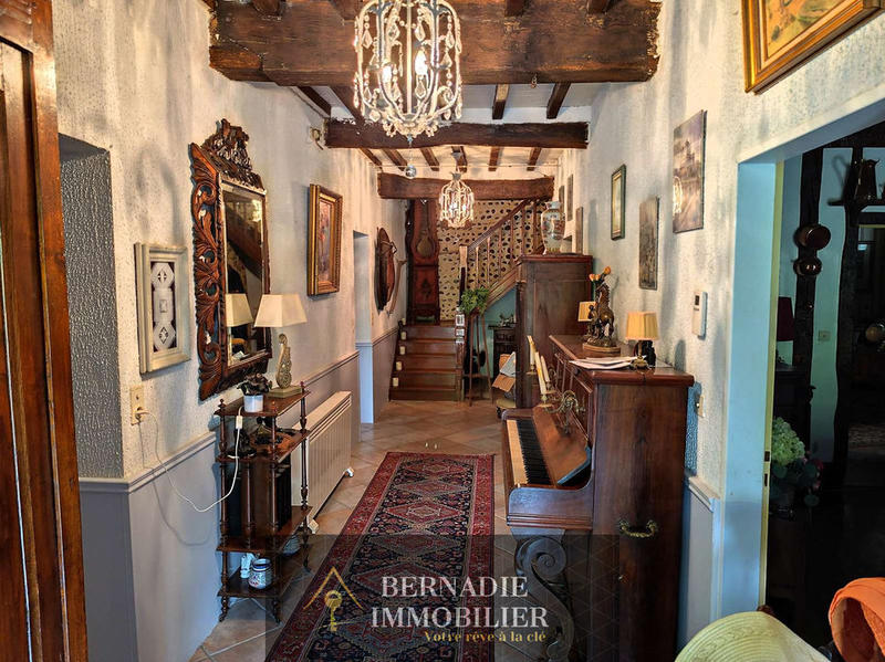 Demeure - 288 m² - 7 pièces