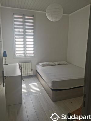 Chambre - 10 m² - 1 pièce