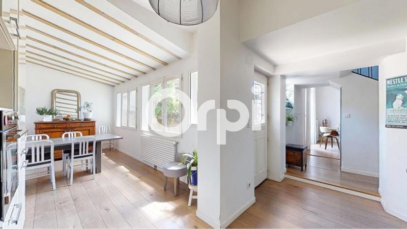 Maison - 121 m² - 4 pièces