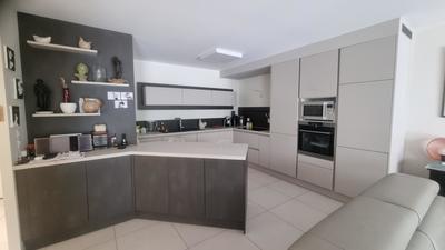 Appartement - 76 m² - 3 pièces