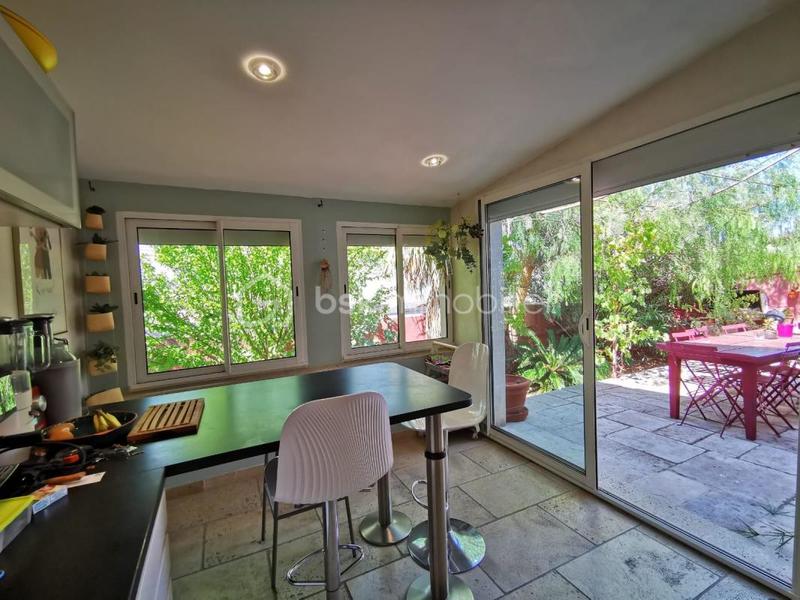 Maison traditionnelle - 143 m² - 6 pièces