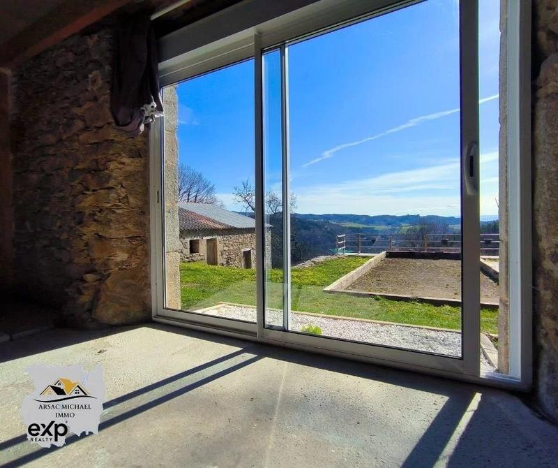 Maison - 171 m² - 7 pièces