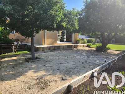 Maison - 227 m² - 10 pièces