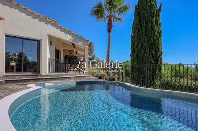 Villa - 240 m² - 7 pièces