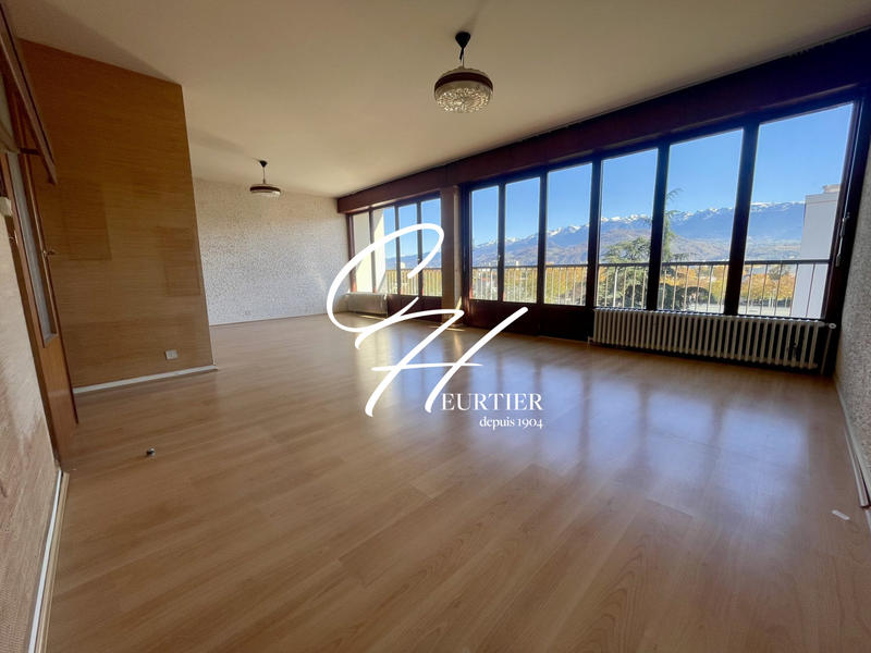 Appartement - 114 m² - 4 pièces