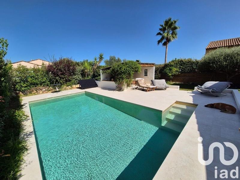 Maison - 142 m² - 5 pièces