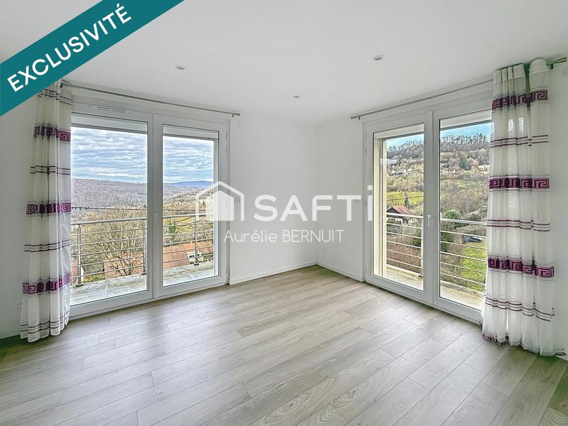 Maison - 163 m² - 8 pièces