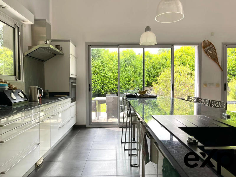 Maison - 157 m² - 6 pièces