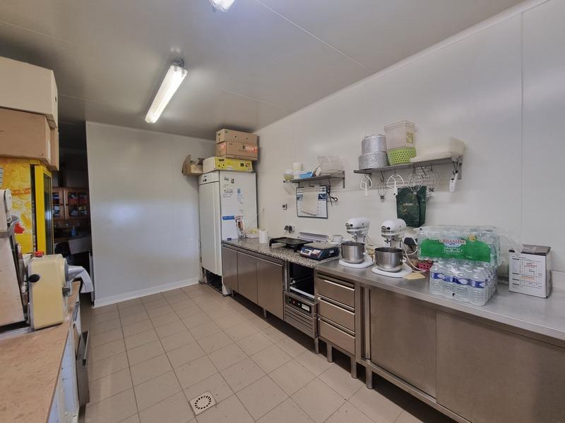 Fonds de commerce - 220 m²