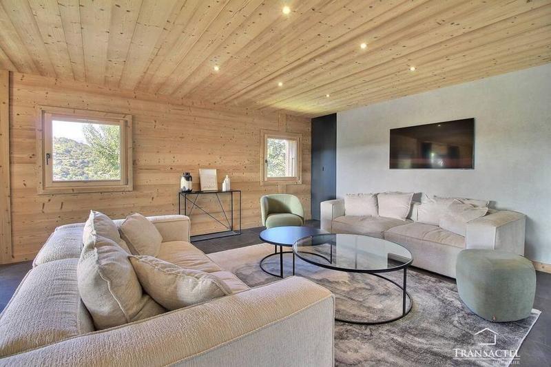 Châlet - 269 m² - 7 pièces