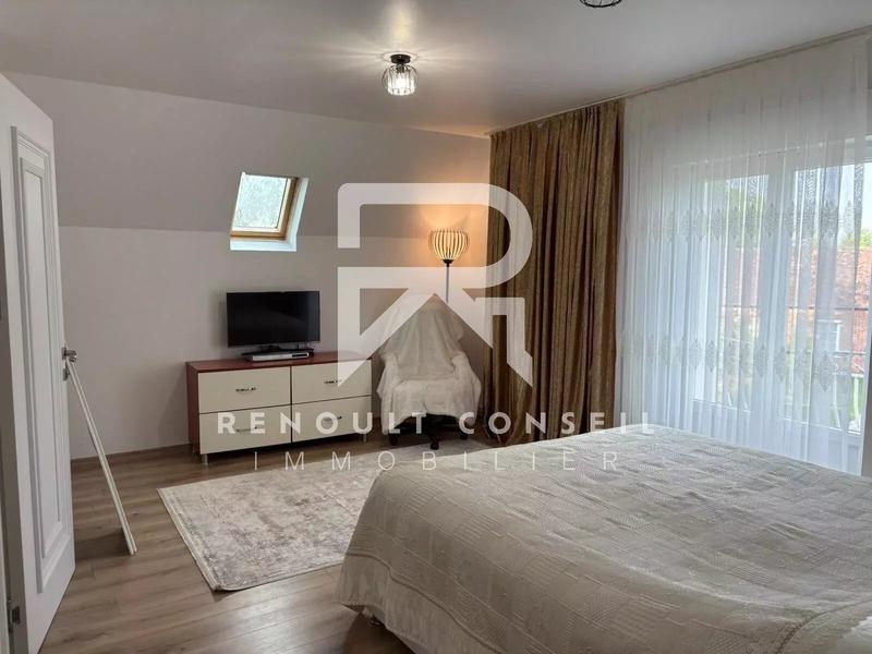 Maison - 221 m² - 9 pièces