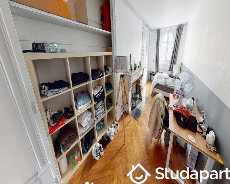 Chambre - 160 m² - 1 pièce